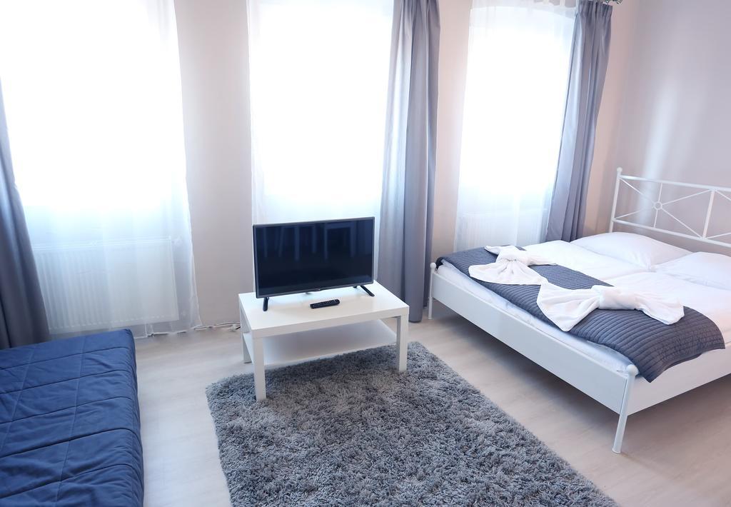 Apartments Pushkin Praga Habitación foto