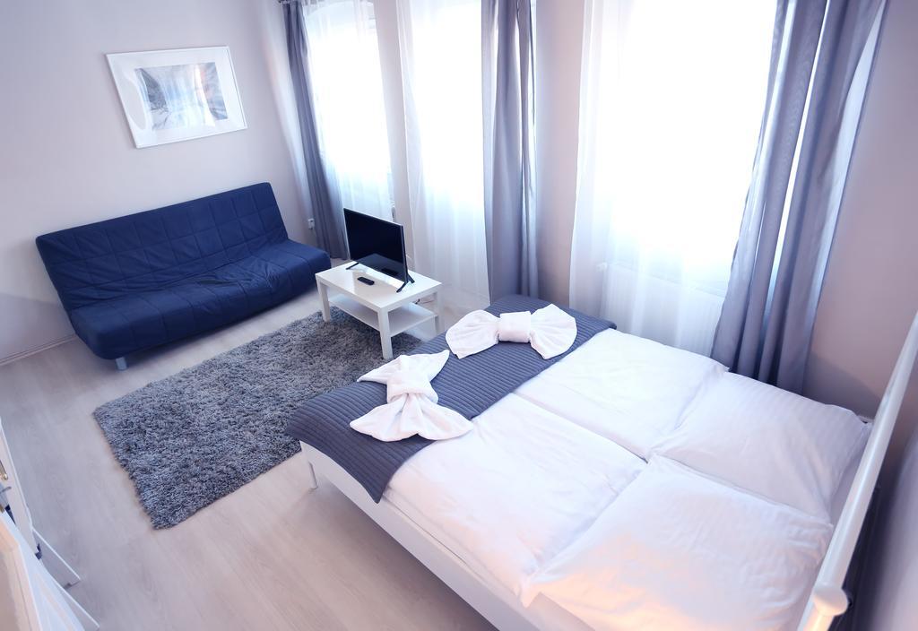 Apartments Pushkin Praga Habitación foto