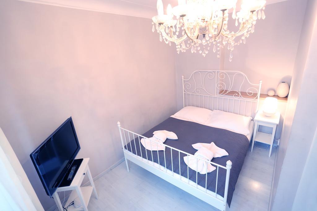 Apartments Pushkin Praga Habitación foto